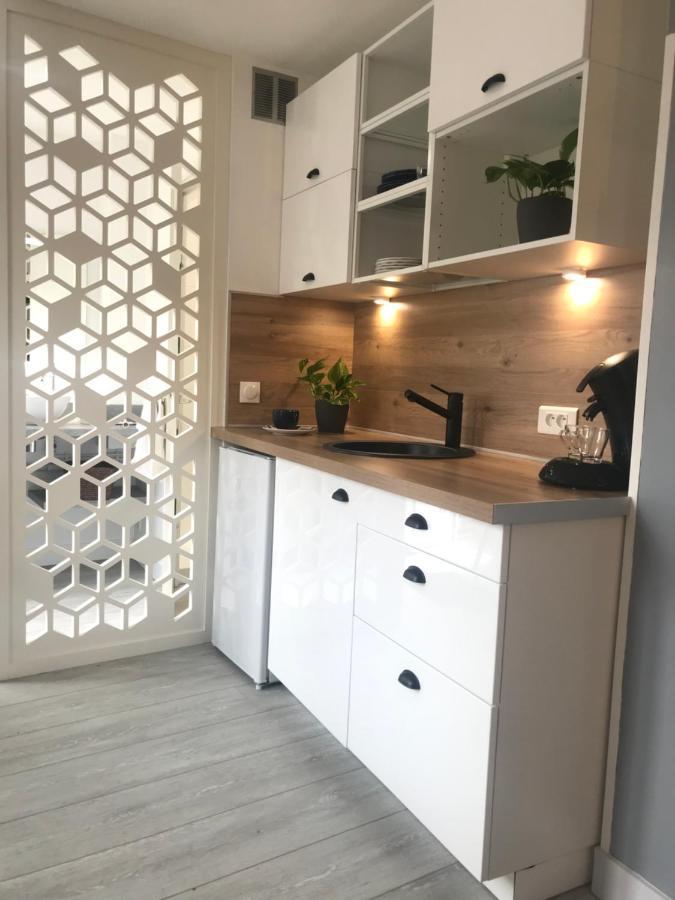 Maison Quatre Freres Лувие Екстериор снимка