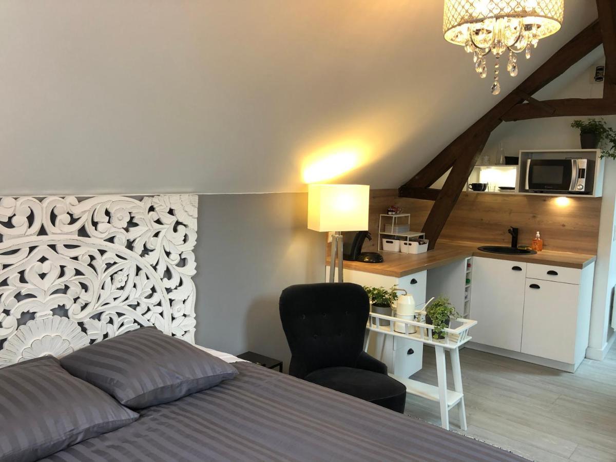 Maison Quatre Freres Лувие Екстериор снимка
