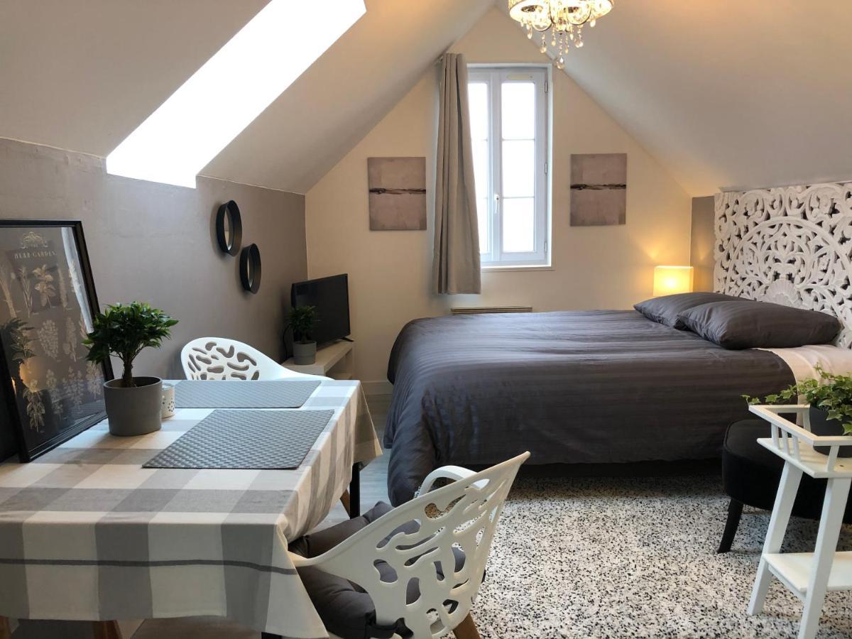 Maison Quatre Freres Лувие Екстериор снимка