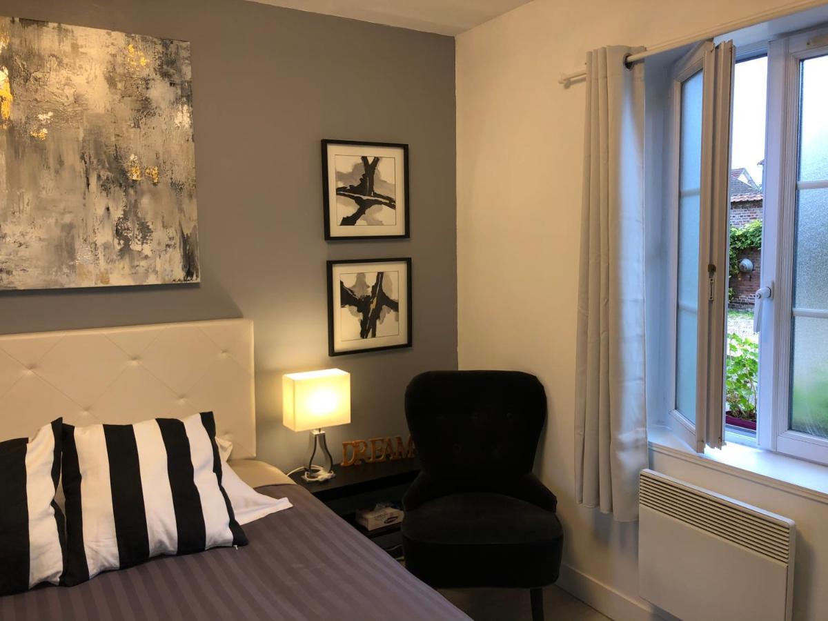 Maison Quatre Freres Лувие Екстериор снимка