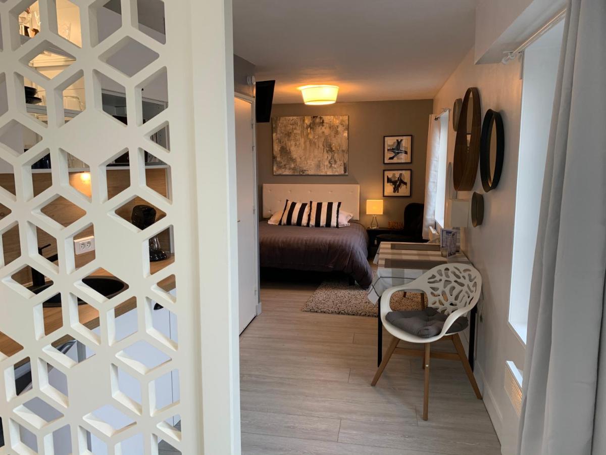 Maison Quatre Freres Лувие Екстериор снимка